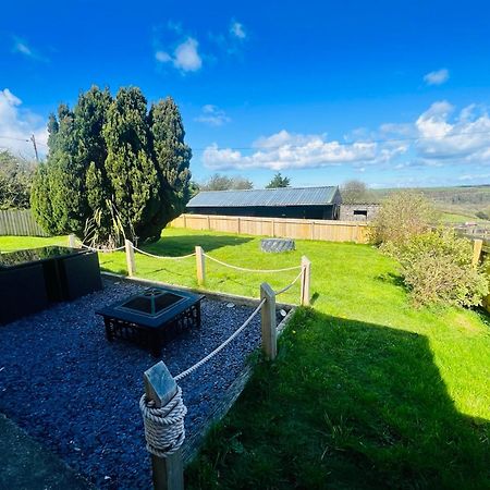 1 Bedroom Holiday Let In The Heart Of West Wales Carmarthen Exteriör bild